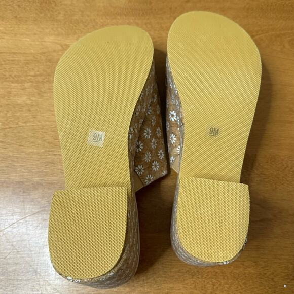 Beach by Matisse Daisy Terry Cork Platform Sandal Size 9 M Heels Shoe Slip-On - Picture 6 of 8